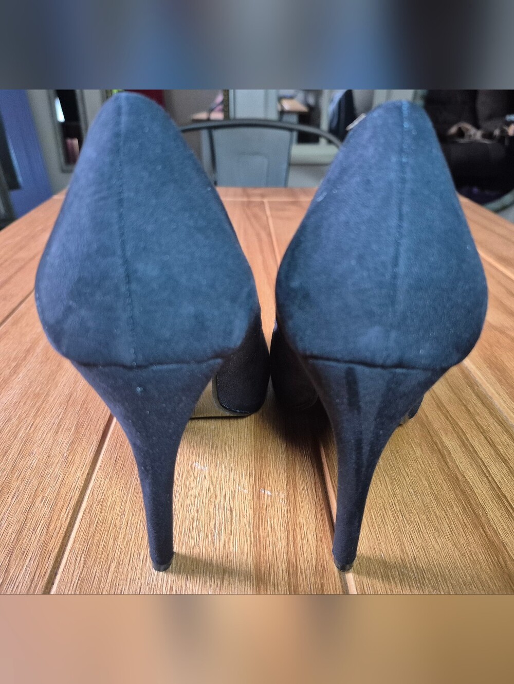 Thalia Sodi Classic Black Faux Suede Pumps - Size 8.5 - Picture 4 of 6